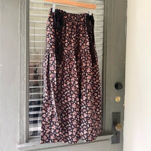 WeWoreWhat Black Maxi Skirt with Floral Print